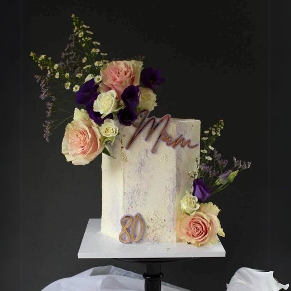 Cake Designer in Kilmarnock Wedding Cakes Birthday Cakes Lovely