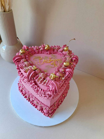 Heart Vintage Cake