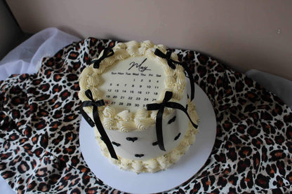 Calendar Vintage Cake