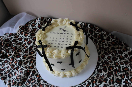 Calendar Vintage Cake