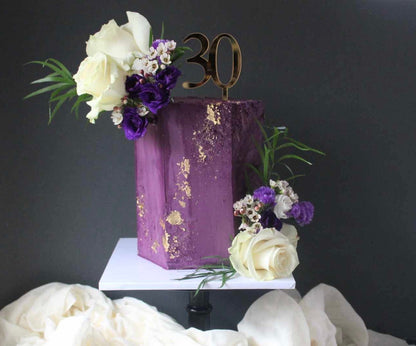 Showstopper hexagonal floral cake