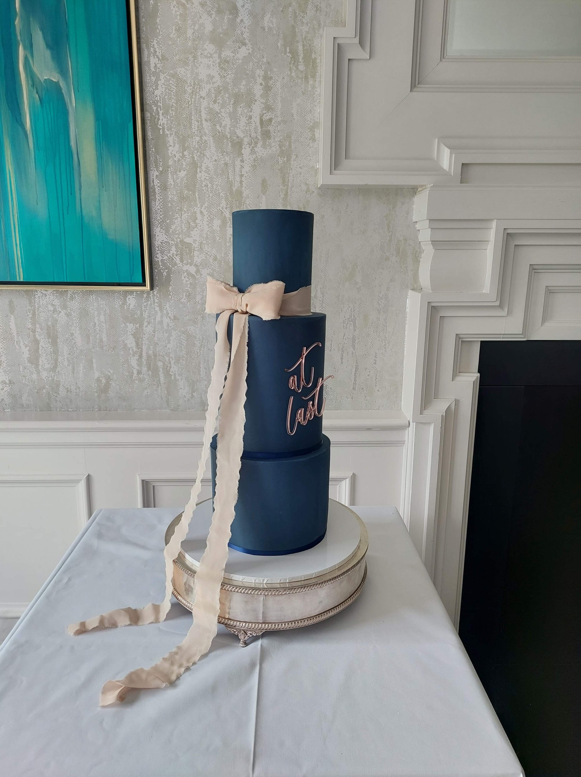 Cake Designer in Kilmarnock Wedding Cakes Birthday Cakes Lovely