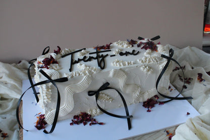 Modern vintage cake bar